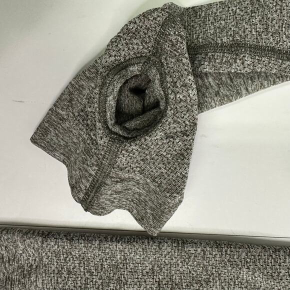 Nike Dri-FIT Heather Gray Quarter-Zip Pullover Top - Size Medium - Picture 5 of 8